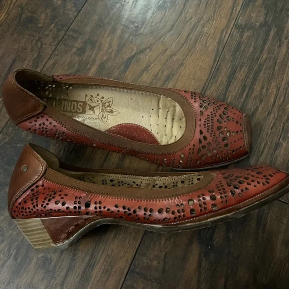 Born Tan Leather Cut-Out Flats - Picture 2 of 4